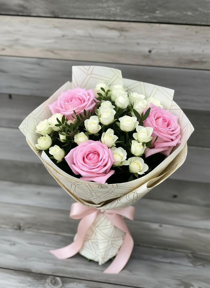Букет цветов из: Розы в Вичуге