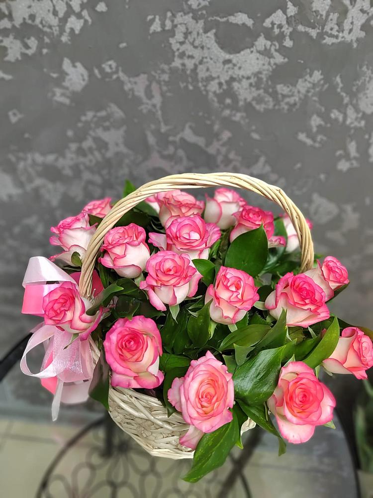 Цветочная композиция из Розы в корзине в Вичуге