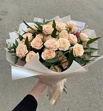 Букет Кремовые розы Латте в Вичуге
