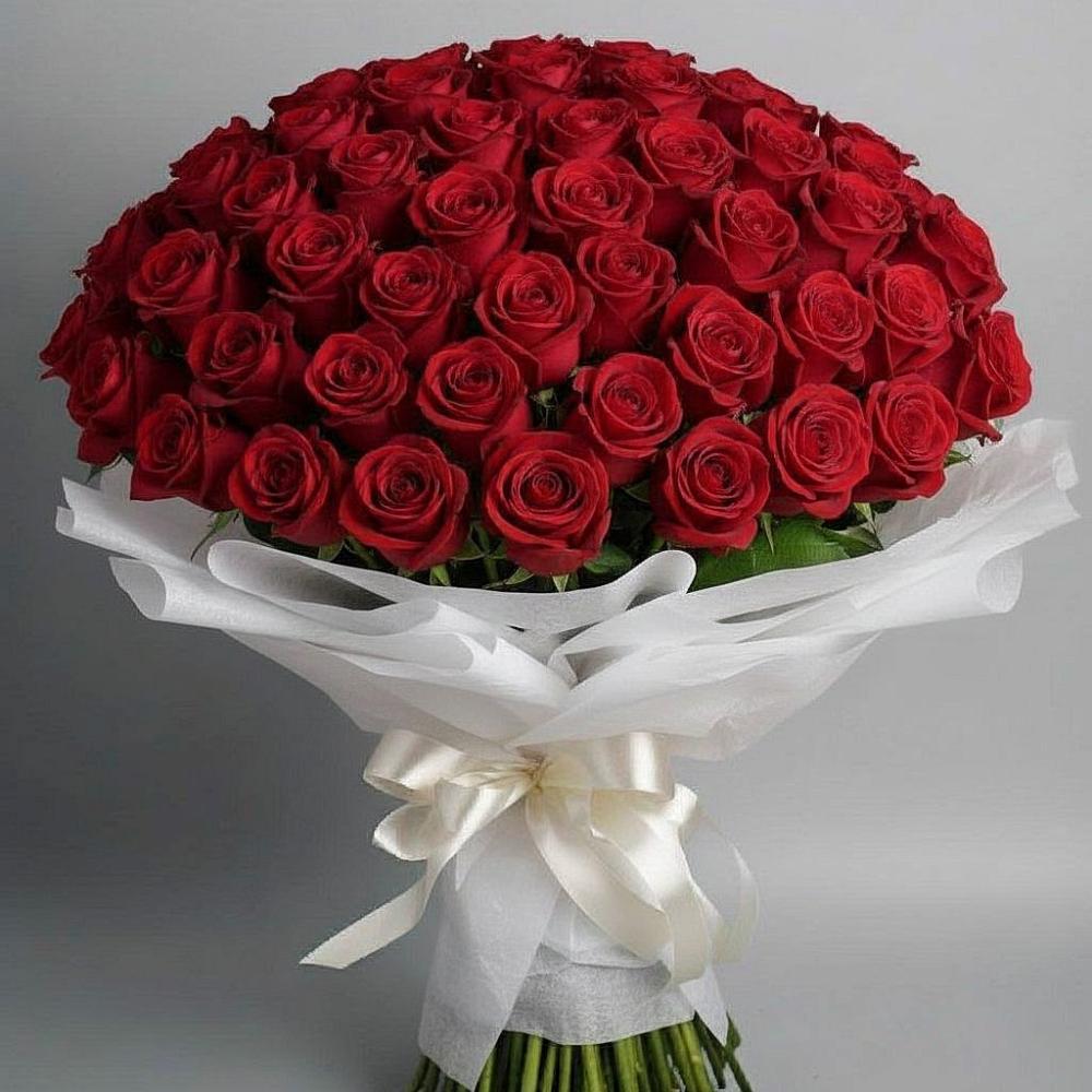 Букет 101 Красная роза Блэк Мэджик в Вичуге