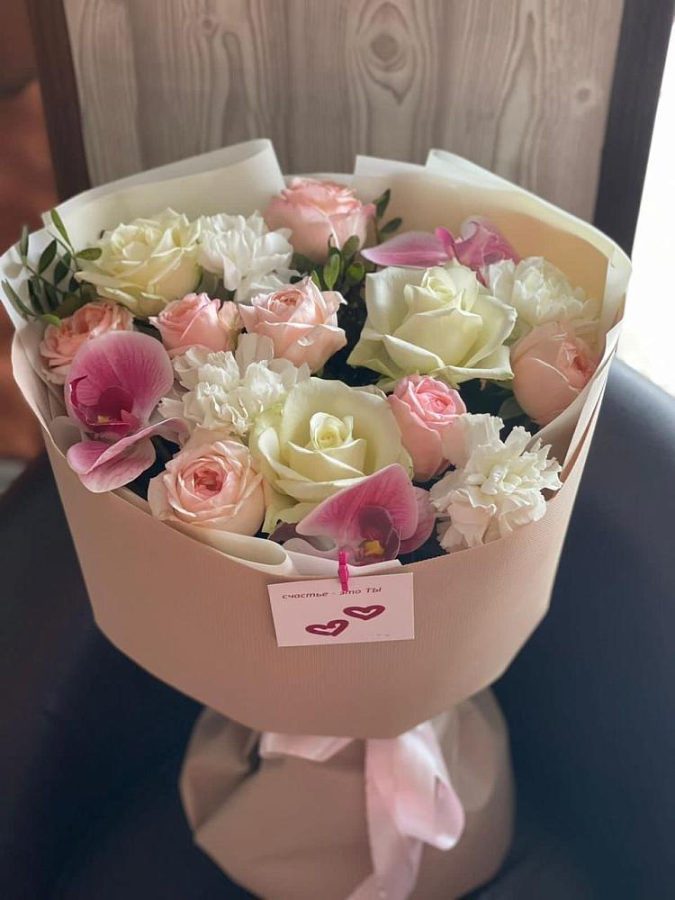 Букет цветов из: Орхидеи, Розы и Гвоздики в Вичуге