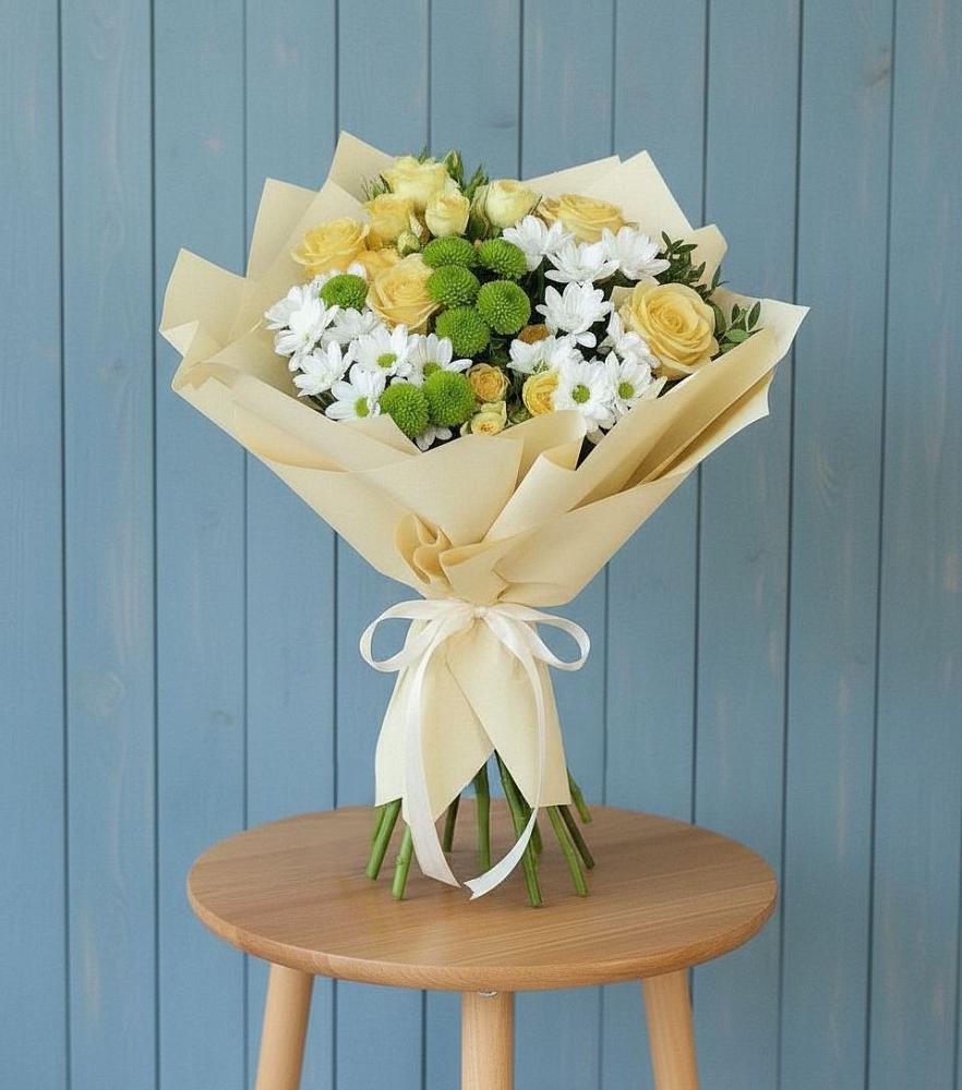 Букет цветов из: Хризантемы и Розы в Вичуге