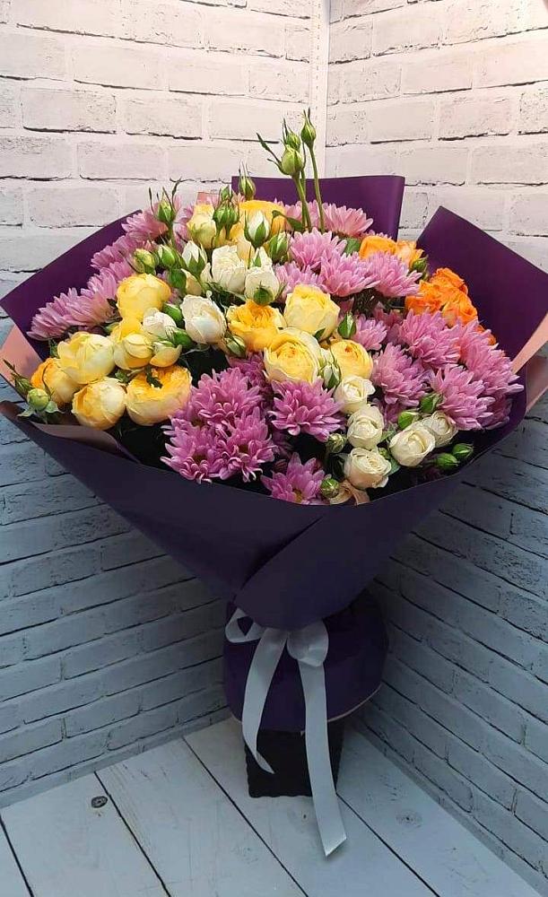 Букет цветов из: Хризантемы и Розы в Вичуге