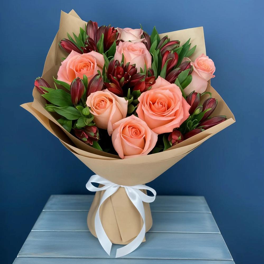 Букет цветов из: Розы и Альстромерии в Вичуге