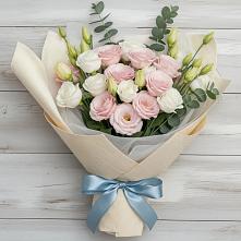 Букет цветов из:  Лизиантусы #REPLACE_PRED# Вичуге