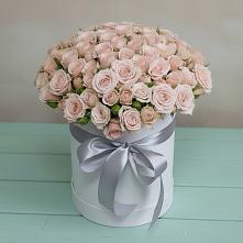 Цветочная композиция из Розы в шляпной коробке в Вичуге