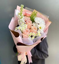 Букет цветов из:  Хризантемы и Розы в Вичуге