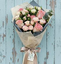 Букет цветов из:  Розы #REPLACE_PRED# Вичуге