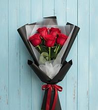 Букет цветов из:  Розы в Вичуге