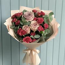 Букет цветов из:  Гвоздики и Розы #REPLACE_PRED# Вичуге