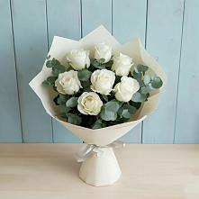 Букет Белые розы в Эвкалипте в Вичуге