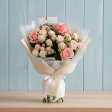 Букет цветов из:  Розы в Вичуге