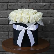 Цветочная композиция из Розы в шляпной коробке в Вичуге