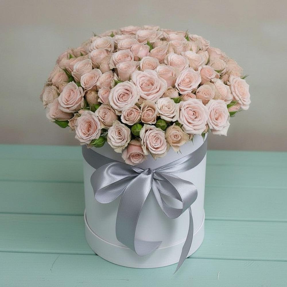 Цветочная композиция из Розы в шляпной коробке в Вичуге