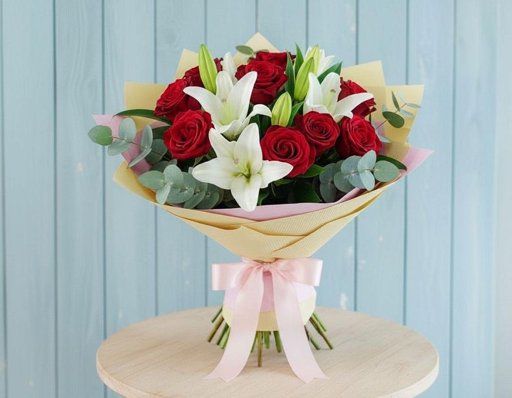 Букет цветов из: Лилии и Розы в Вичуге